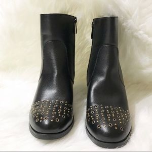 Black Ankle Boots Chunky Heel Stacked Heel. NWOT